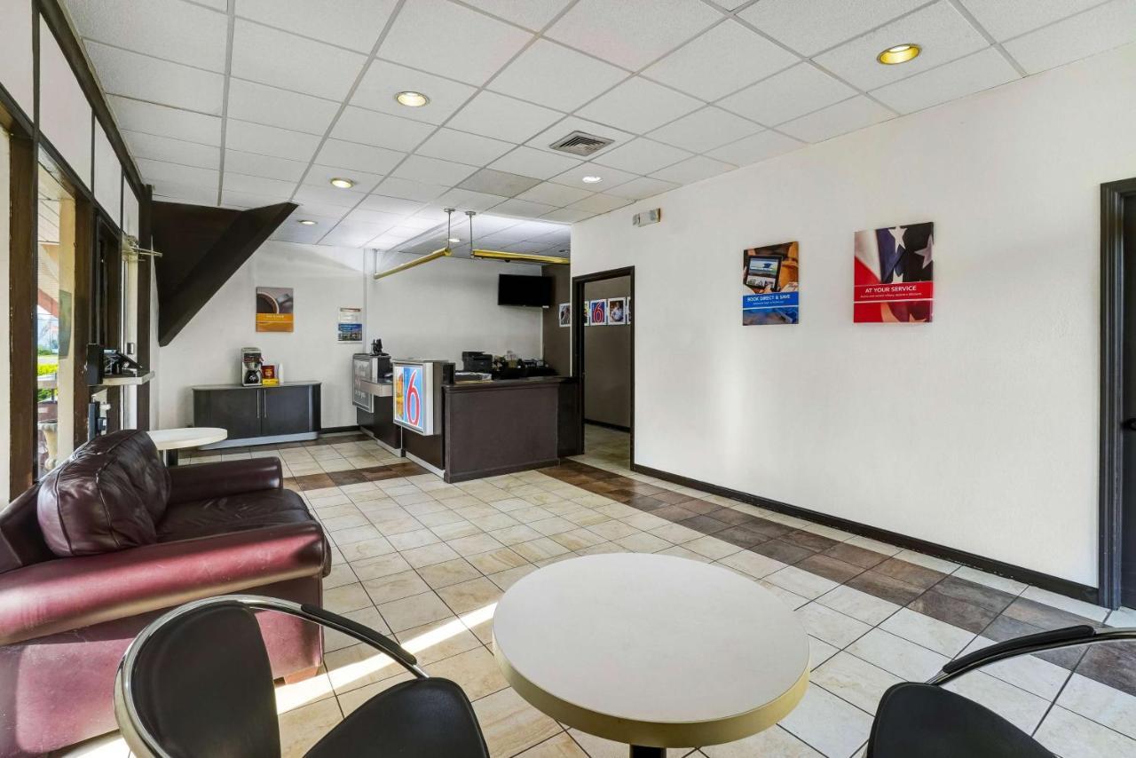 Motel 6-Lawrenceville, Nj Εξωτερικό φωτογραφία